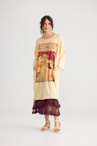 Layla Tshirt Cotton Art Nouveau dress. Burgundy