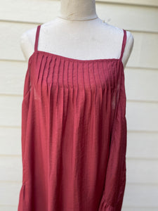 Amelie cotton and lace slip dress. Cherry.