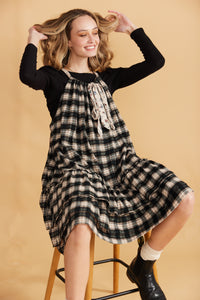 London dress. Black Plaid