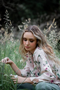 Teddy Floral Linen shirt. Pale Dusty Pink