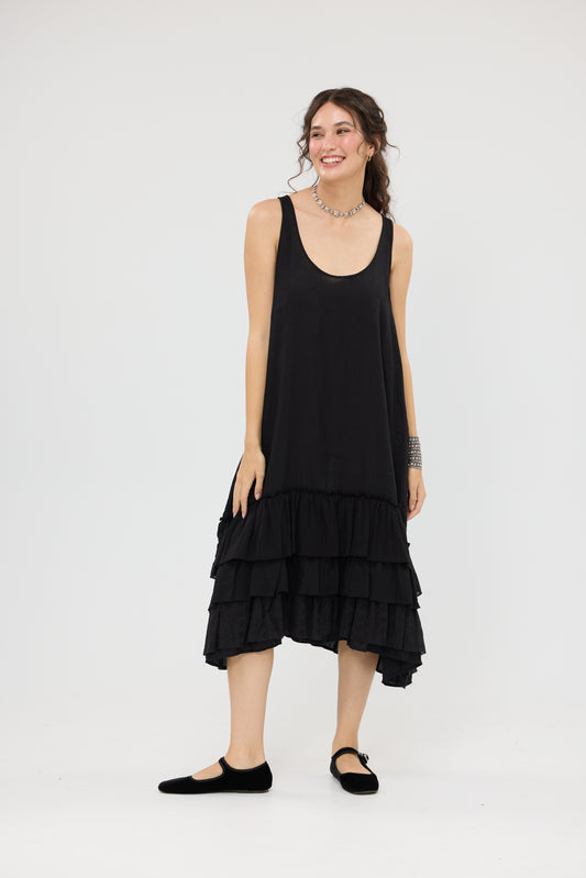 Waterlily ruffled dress. Black