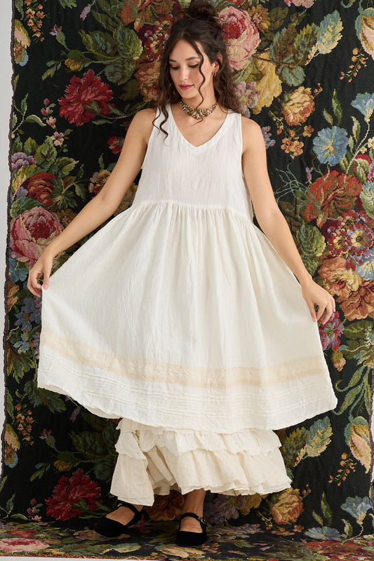 Cassandra Linen and Lace dress. Cream Puff