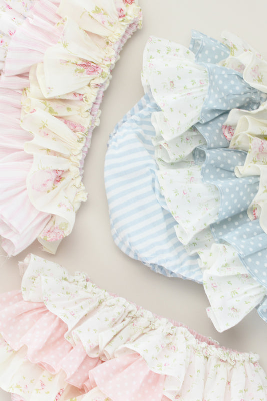 Ruffle floral pants